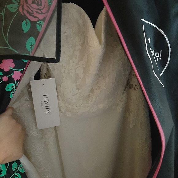 Lace Ivory Strapless Wedding Dress Size 10 - Picture 4 of 4